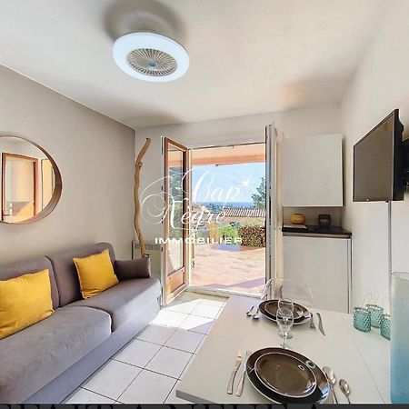 Terrasse De 30M2 Vue Mer Panoramique 1 Chambre Lägenhet Cavalaire-sur-Mer Exteriör bild