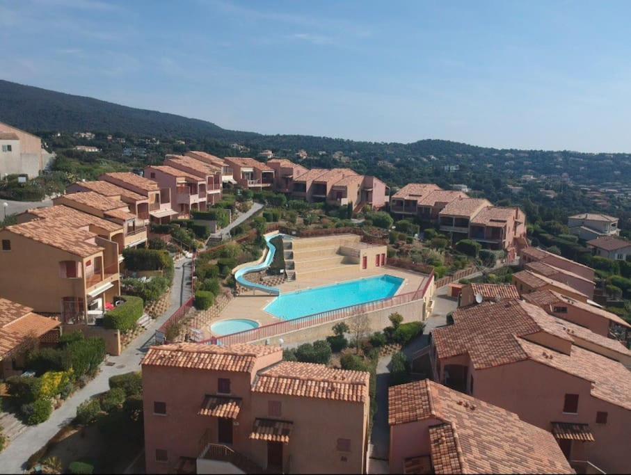 Terrasse De 30M2 Vue Mer Panoramique 1 Chambre Lägenhet Cavalaire-sur-Mer Exteriör bild