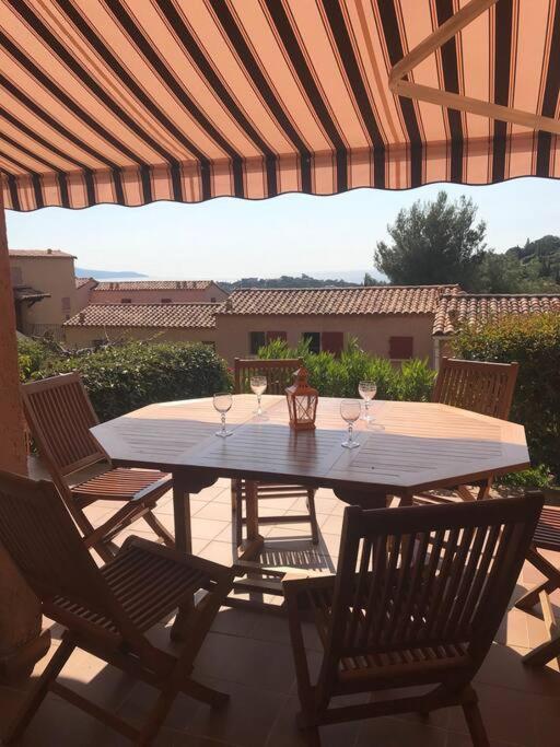 Terrasse De 30M2 Vue Mer Panoramique 1 Chambre Lägenhet Cavalaire-sur-Mer Exteriör bild